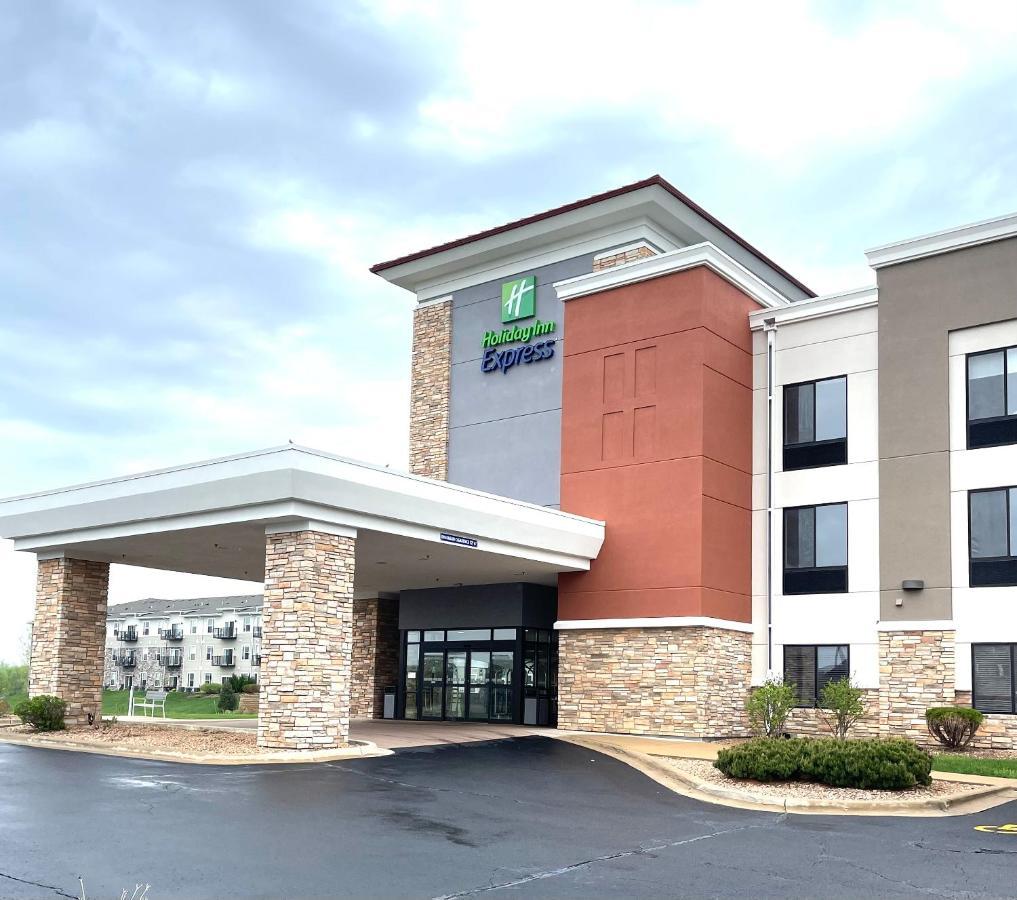 Holiday Inn Express Rochester South - Mayo Area By Ihg Extérieur photo