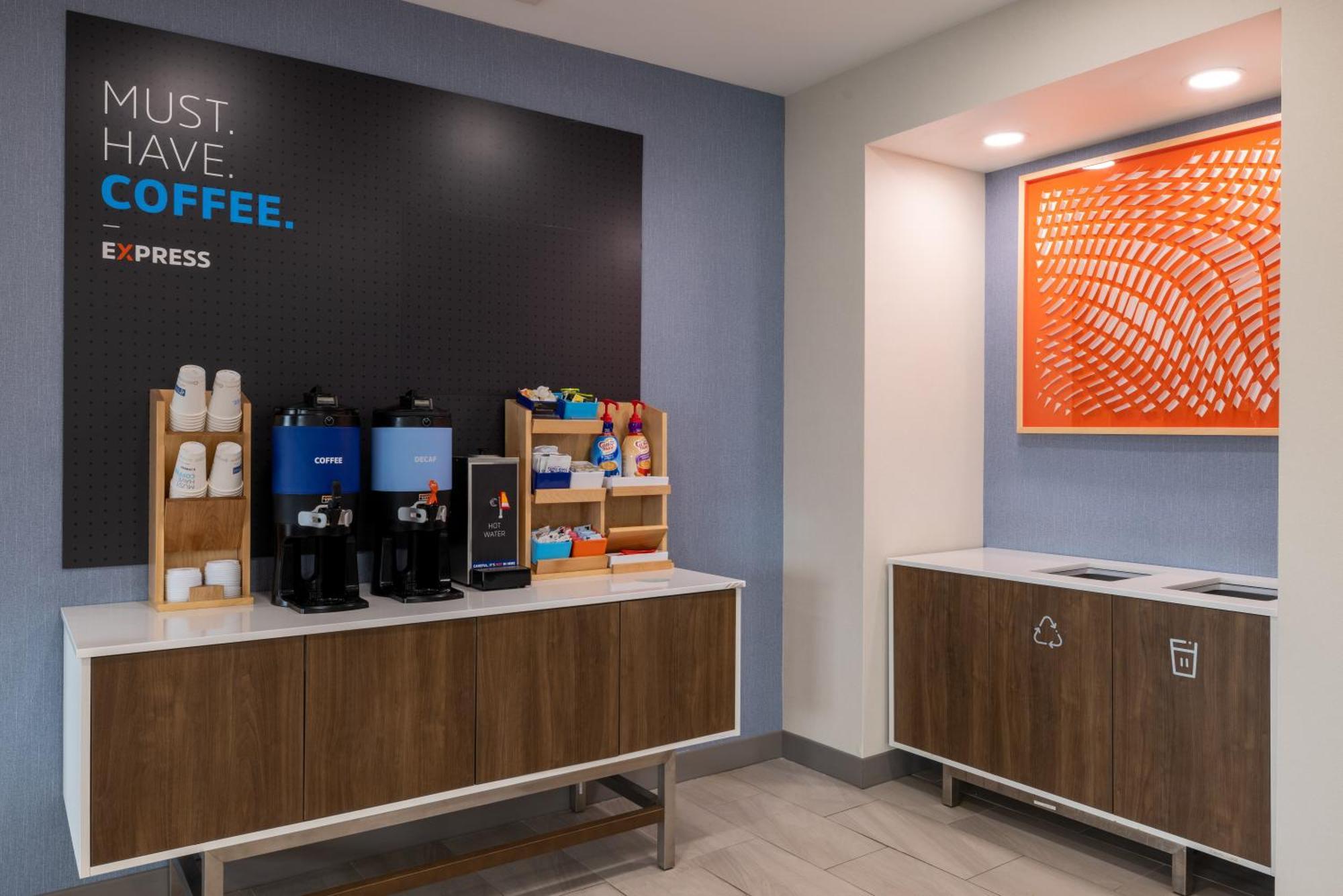 Holiday Inn Express Rochester South - Mayo Area By Ihg Extérieur photo